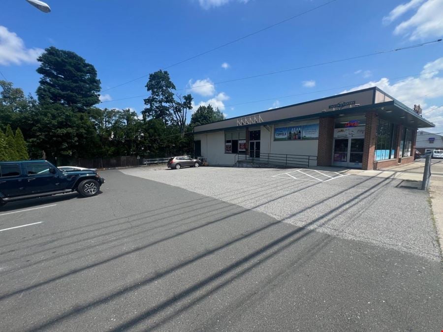 808 E Boston Post Rd