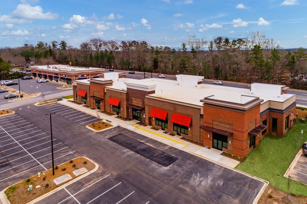 Retail building Hwy 160