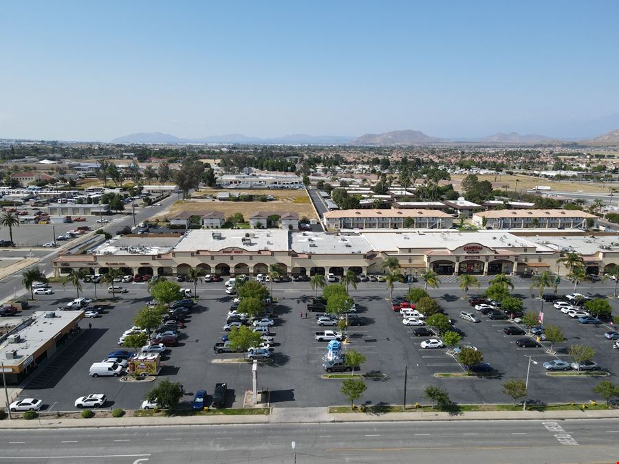 Perris Landmark Plaza