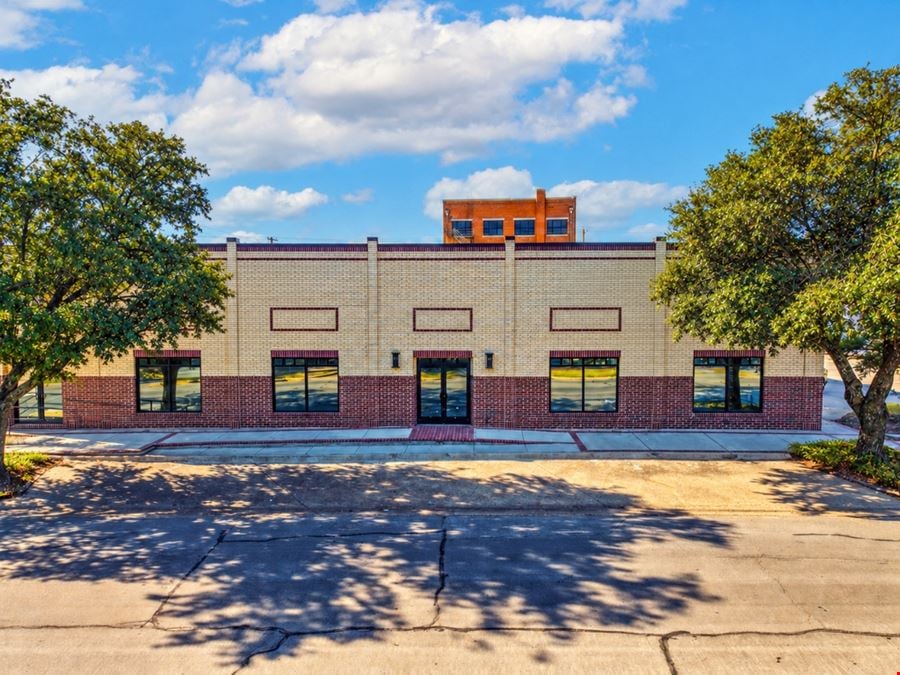 200 E Nash Terrell TX - Office/Retail for Lease