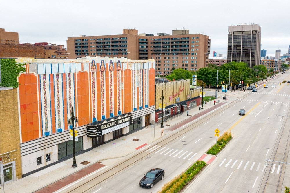 Majestic Theatre Complex