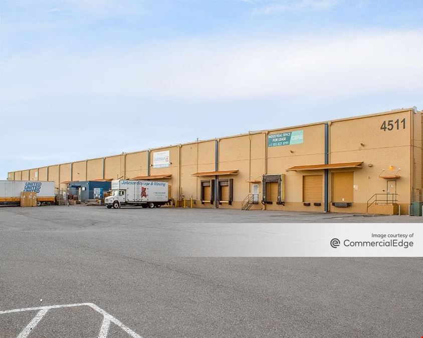 4511 & 4525 Paseo Del Norte NE
