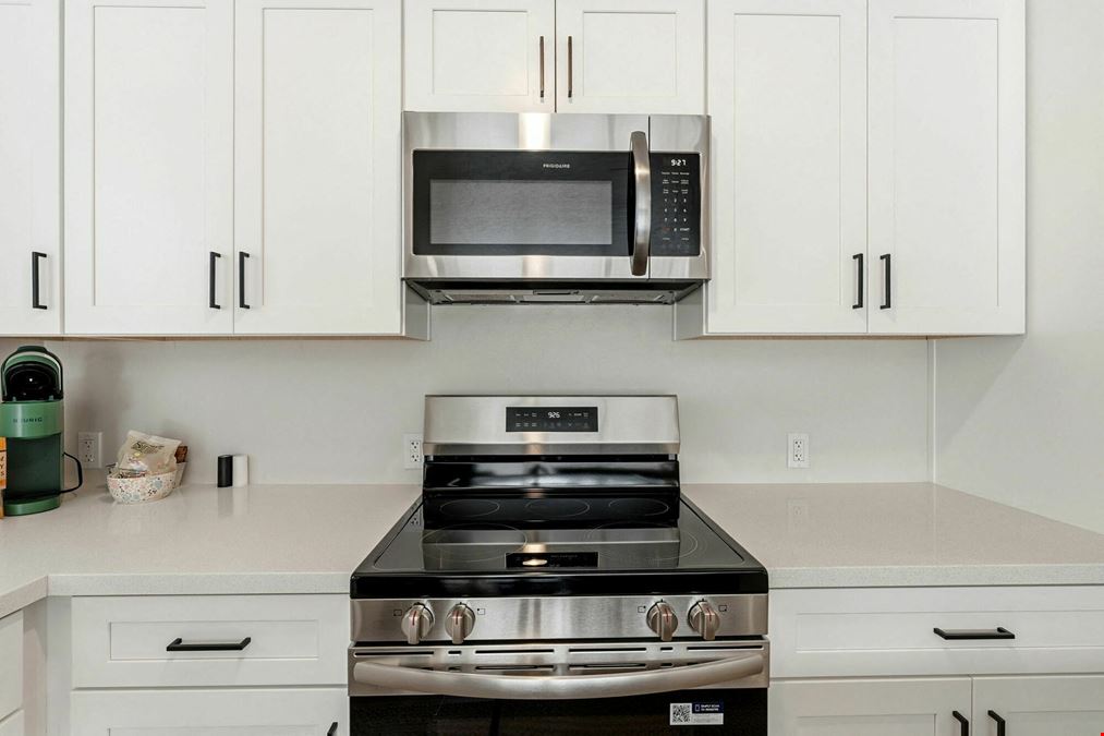 Value-Add Furnished Rental Asset Near UA & Banner | 320 SF Casita/ADU Upside