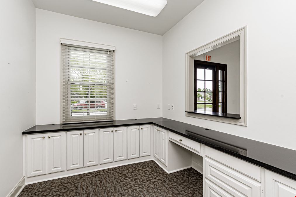 Siegen Lane Garden Office