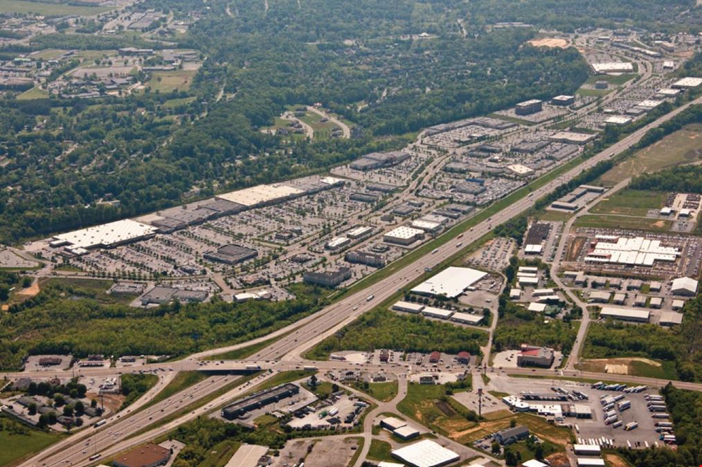 Outlet Corporate Center