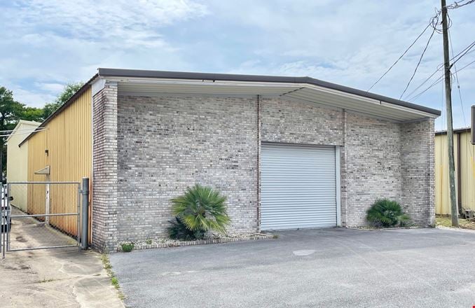 Preview of Industrial space for Rent at 919 Skipper Ave
