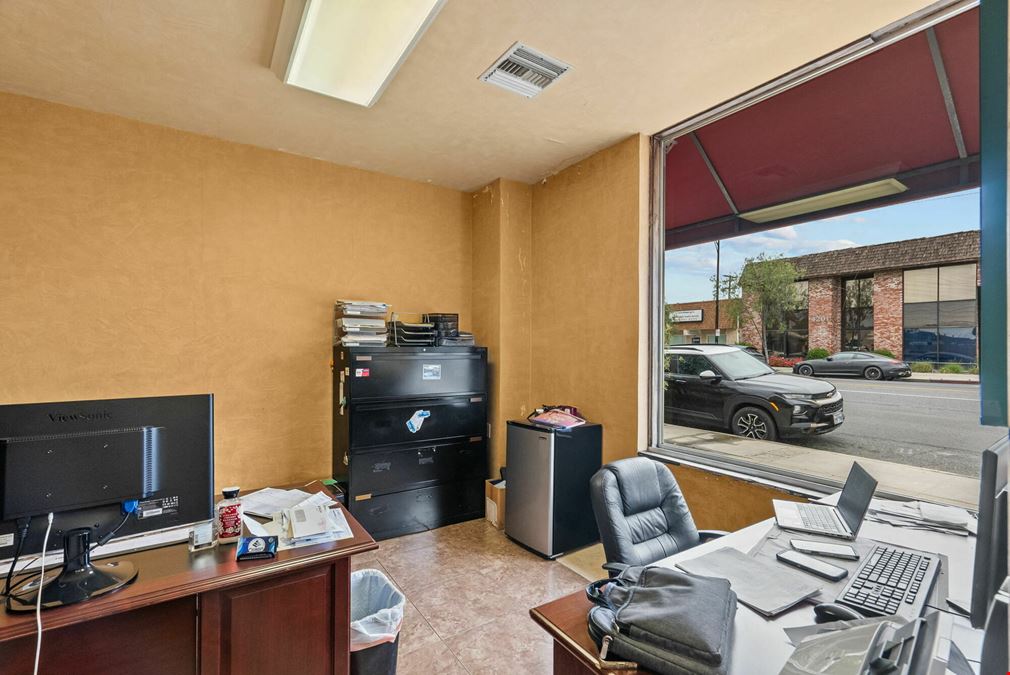 4204-4208 W Burbank Blvd 