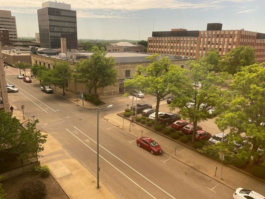 FORMER BANK HQ - CLASS A OFFICE