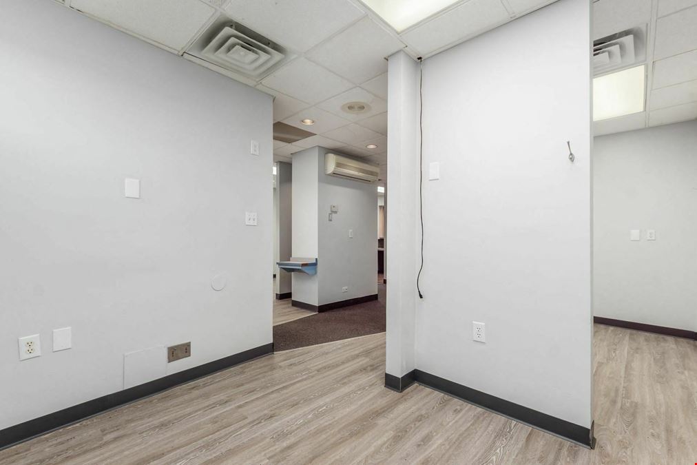 5180 E Main St, Suite B