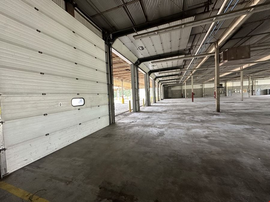 58,798+/- SF Industrial Site consist of 3 Bldgs.