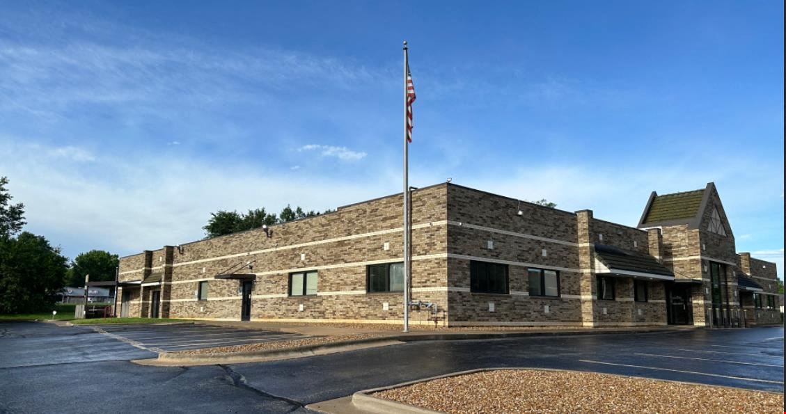 1414 W. Elfindale: ± 16,744 SF Office Building For Sale