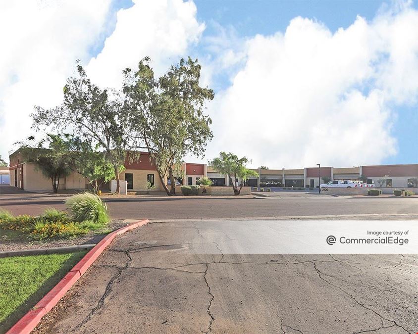 River Drive Commerce Center