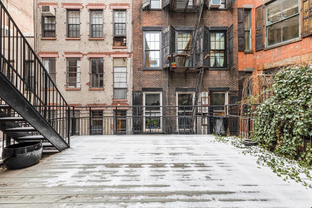 54 Crosby St