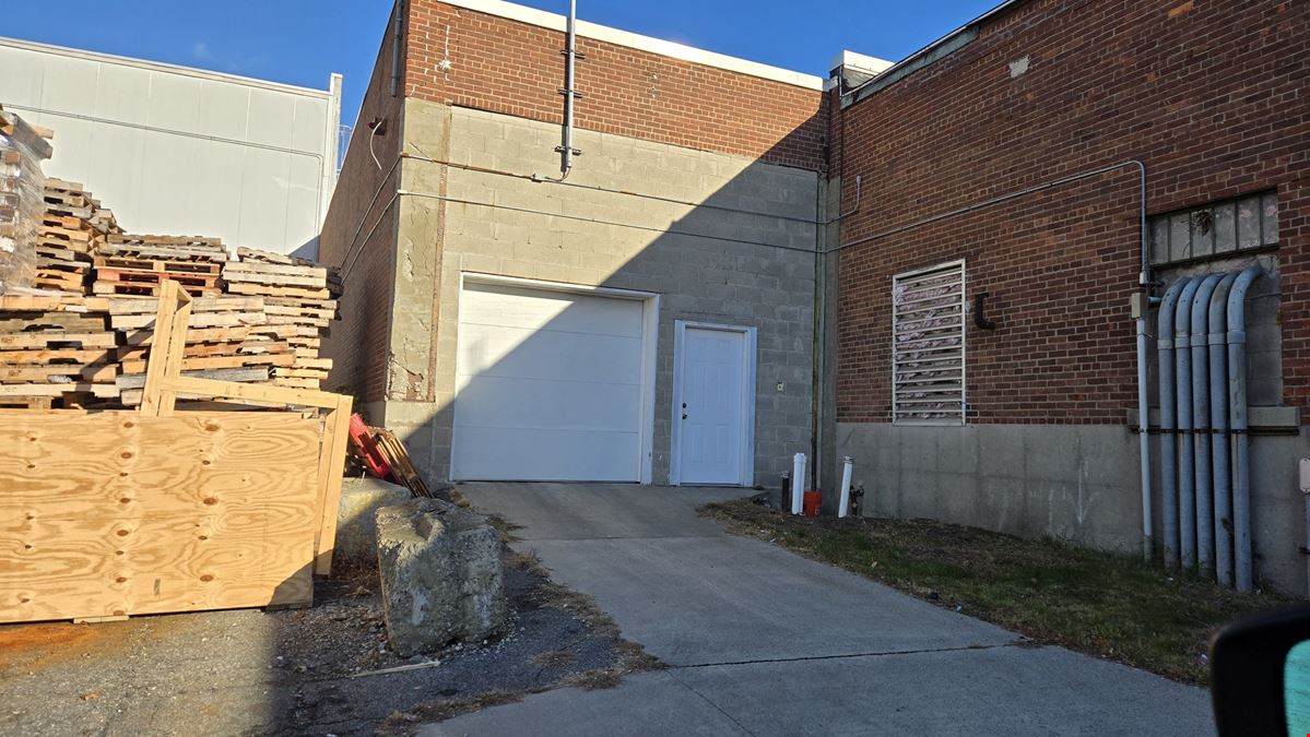 71 Fuller Rd