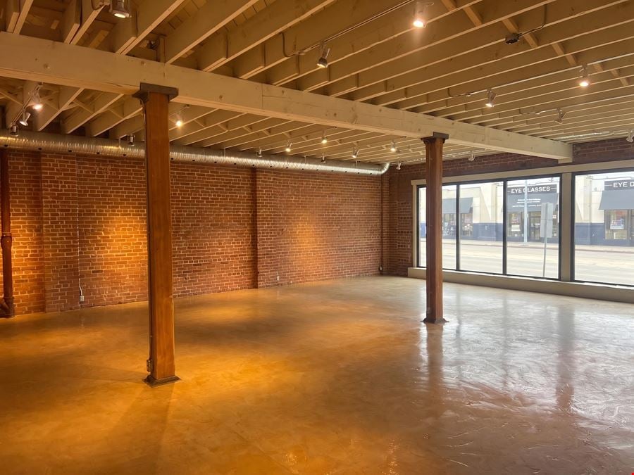 ± 10,000 SF Character Space On 109th Street