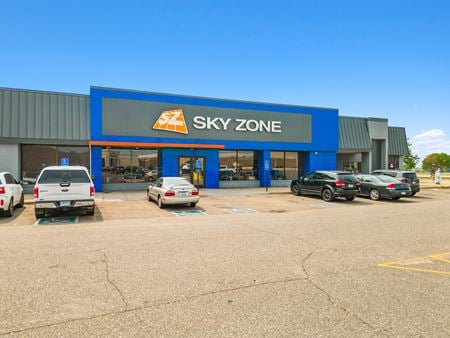 Preview of Retail space for Sale at 198 Northtown Drive Northeast