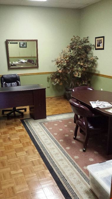1801 Central Avenue, Suite B, Hot Springs, AR 71901