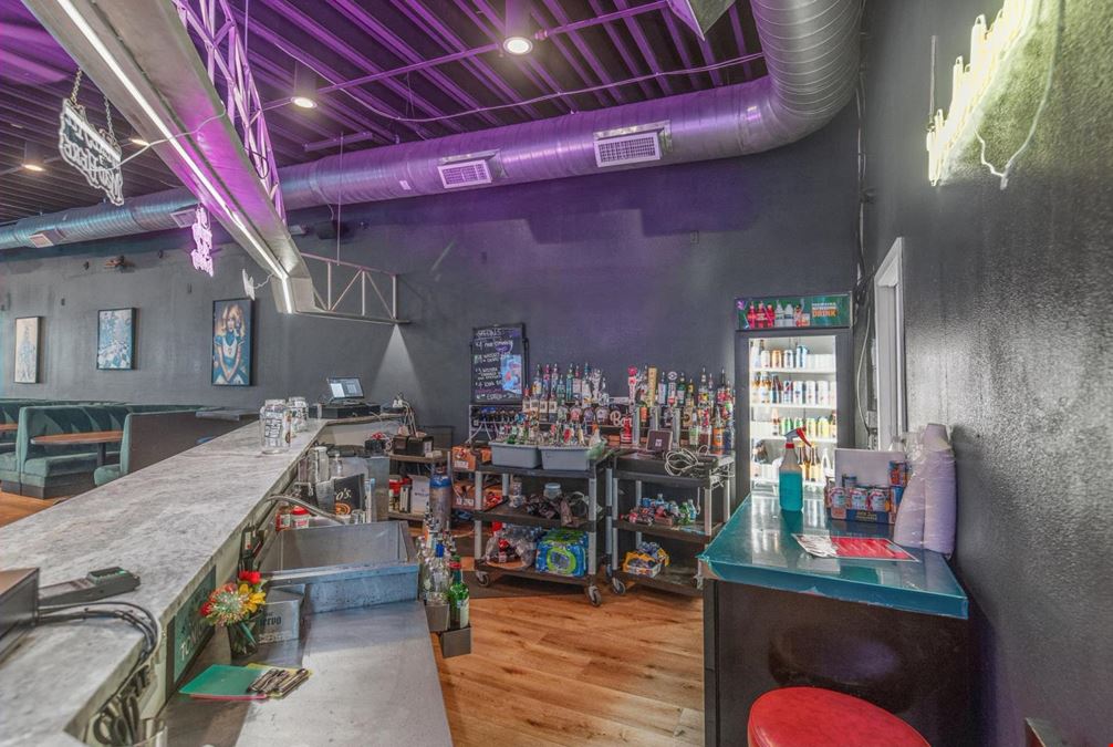 326 N Chaparral St