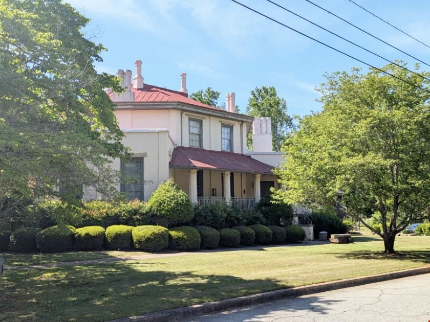 Octagon House