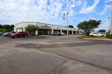 Preview of commercial space at 6635-6685 Quince Road
