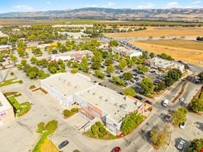 BevMo!, Jersey Mike’s & Shops at Gilroy Crossing