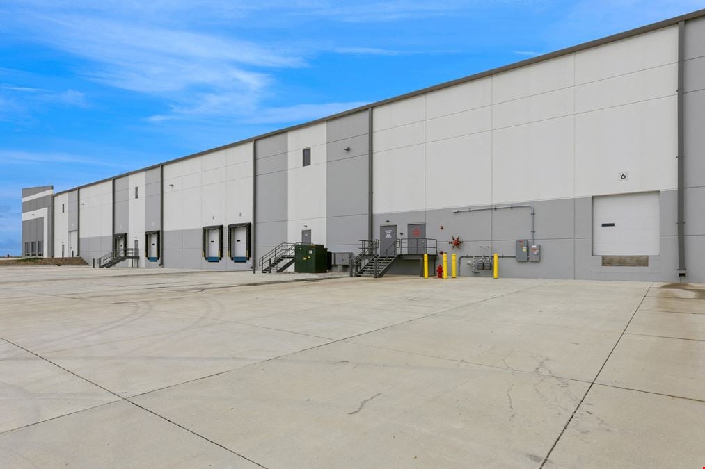501 SW 37th Street 
