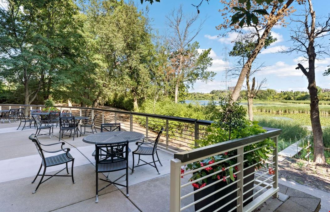 10400 Viking Drive