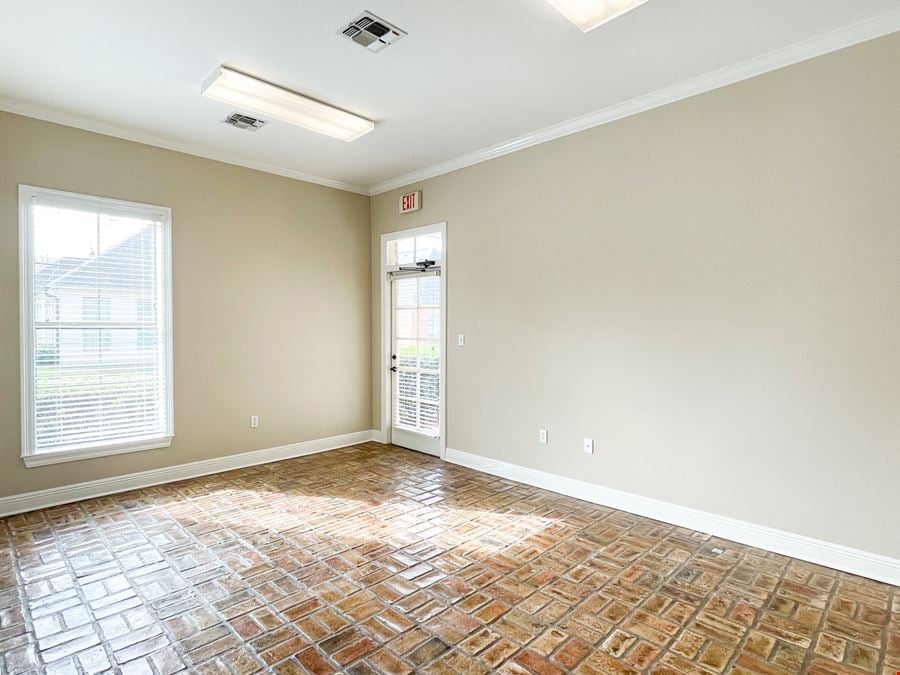 Fully Occupied, Renovated Office Investment on Coursey Blvd - 9.41% CAP