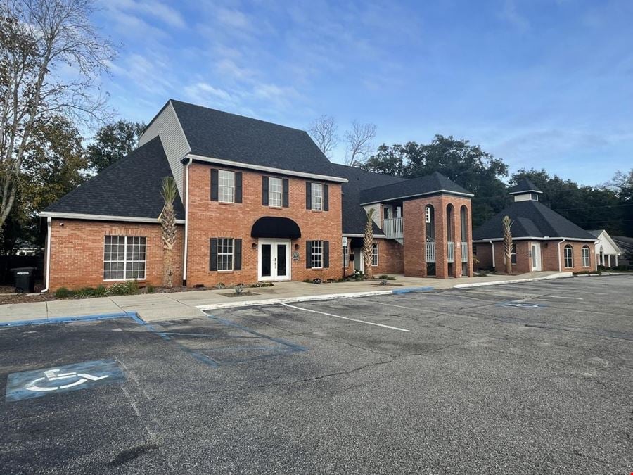 4301 - 4305 Spanish Trail | Legacy Plaza