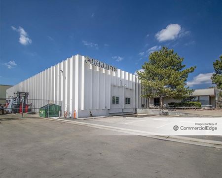 Preview of Industrial space for Rent at 4945-4985 Lima Street