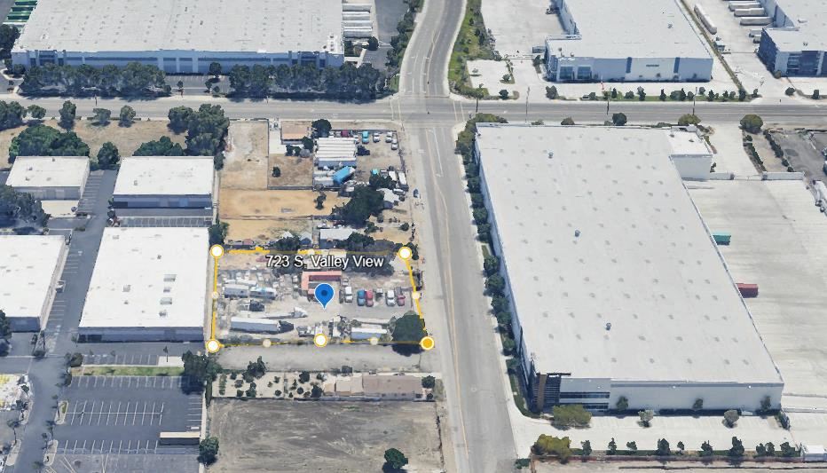 ±0.75 AC Contractor Yard in Path of Industrial Development