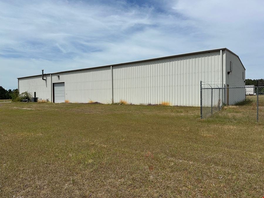 8,100 sq. ft. Office / Warehouse Building on 3.53 Acres