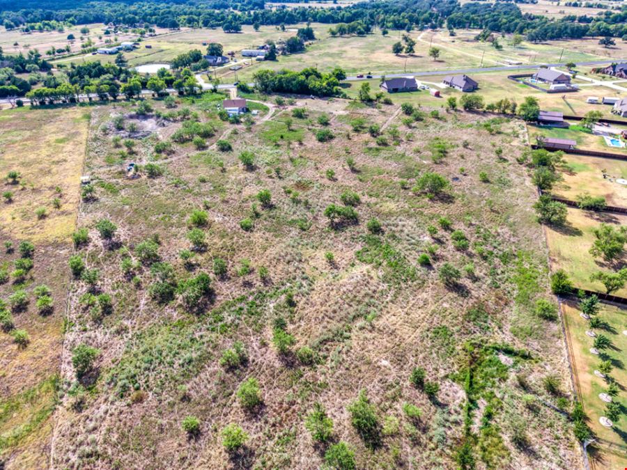 Land Multi-Family Development in Oak Ridge - 7348 N State Highway 34
