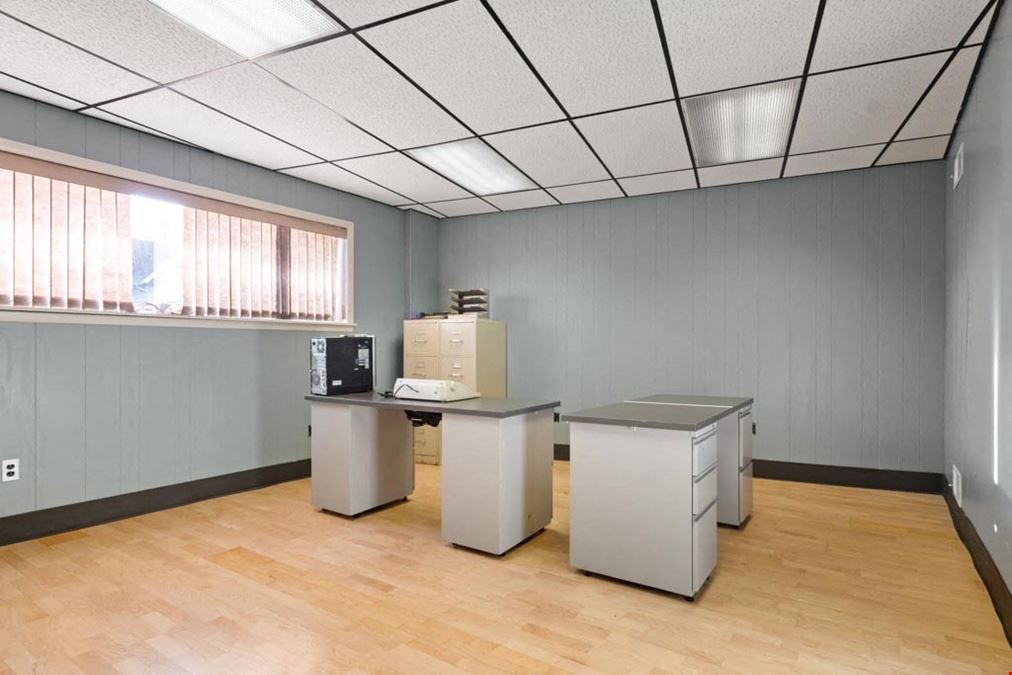 High-Visibility Industrial Space Built for Business