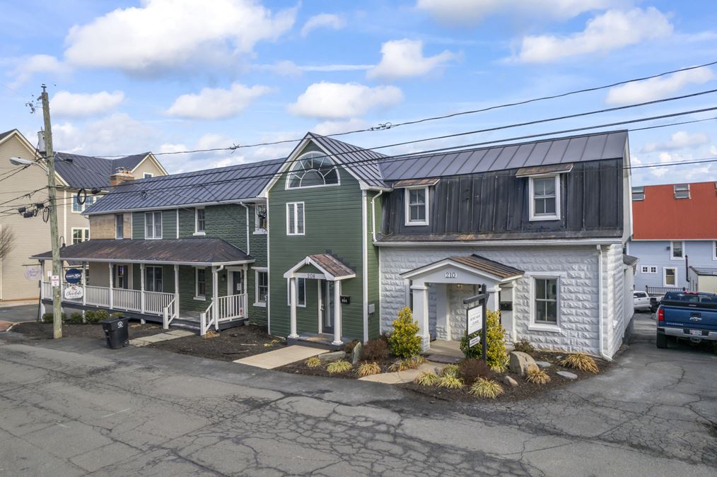 Downtown Leesburg Investment Retail Center