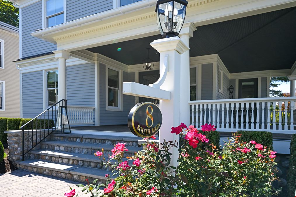 8 S Main St