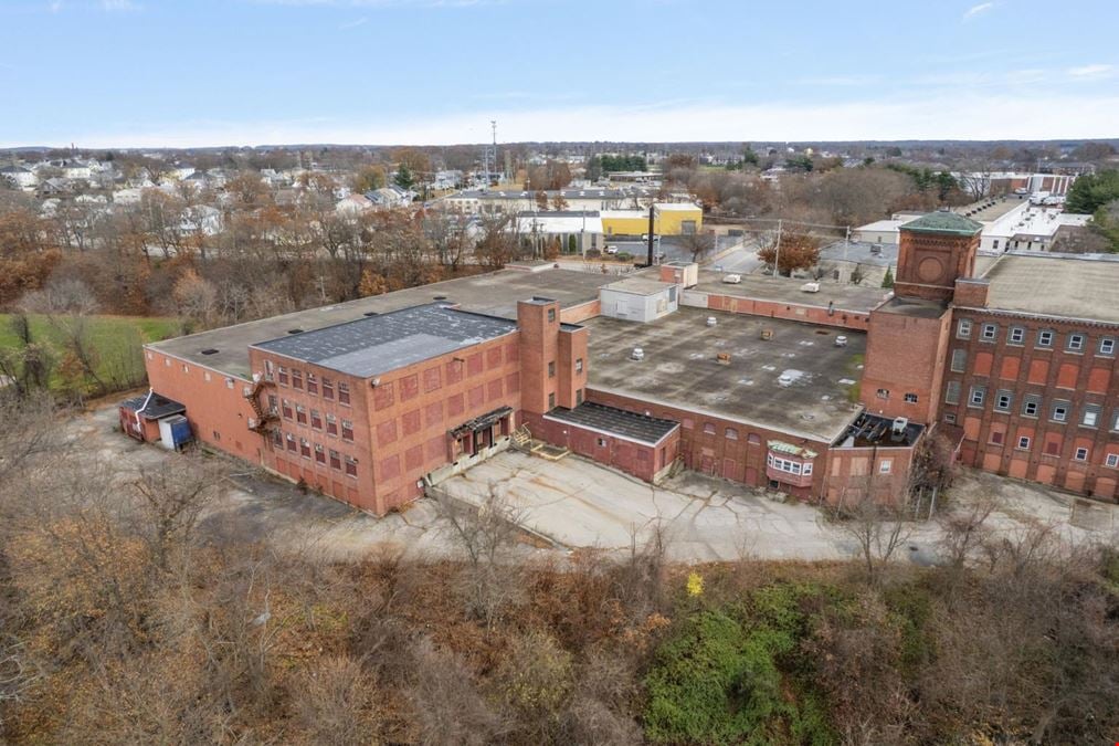 721 - 727 School St Pawtucket, RI 02860