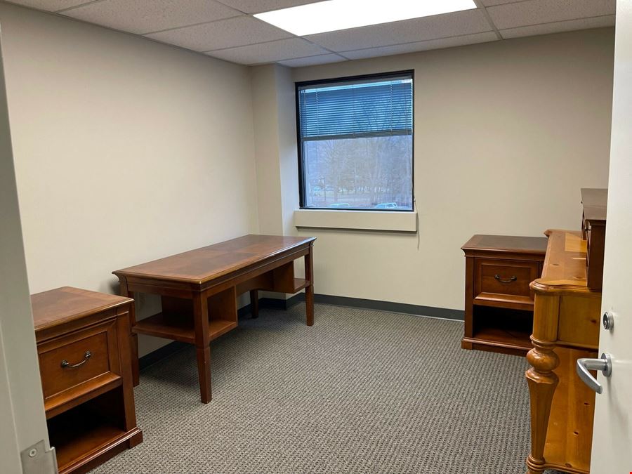 195 Federal Rd, Brookfield, CT - Brookfield Suites