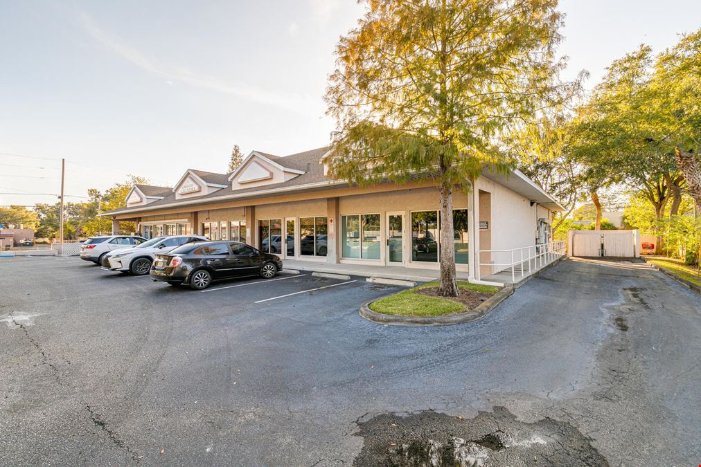 For Lease: Largo Retail Center
