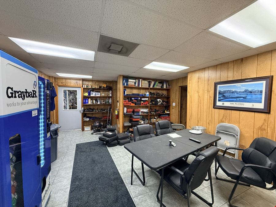 Warehouse & IOS - Truck Repair Center