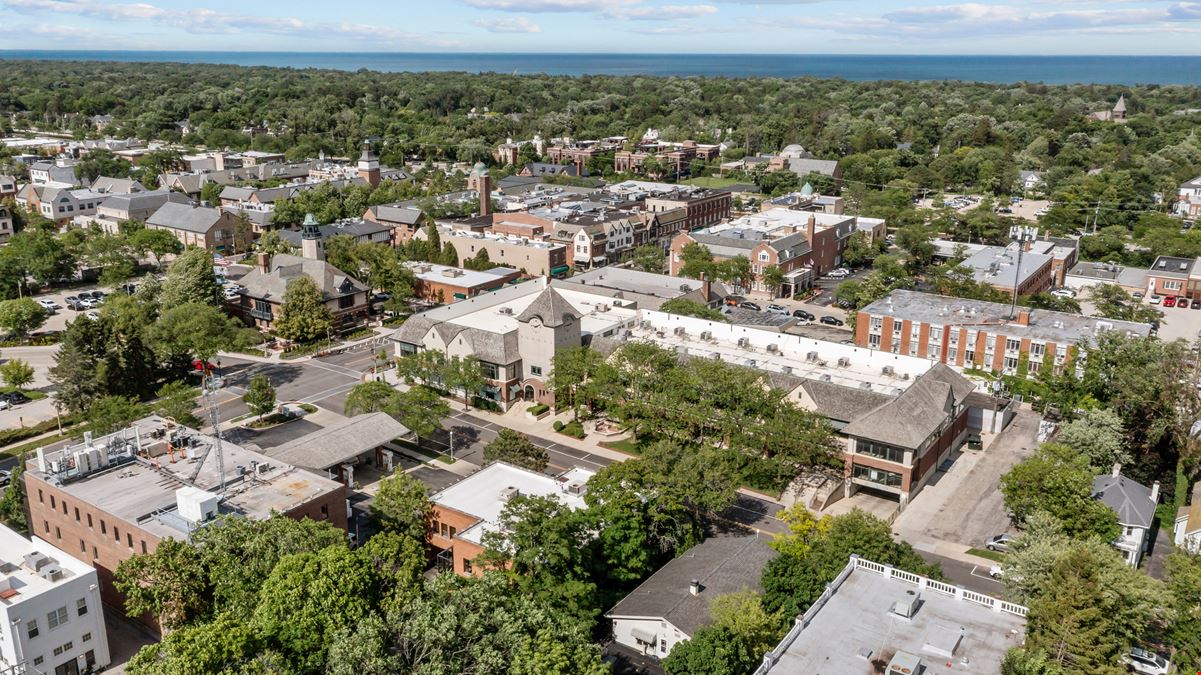 Deerpath Plaza