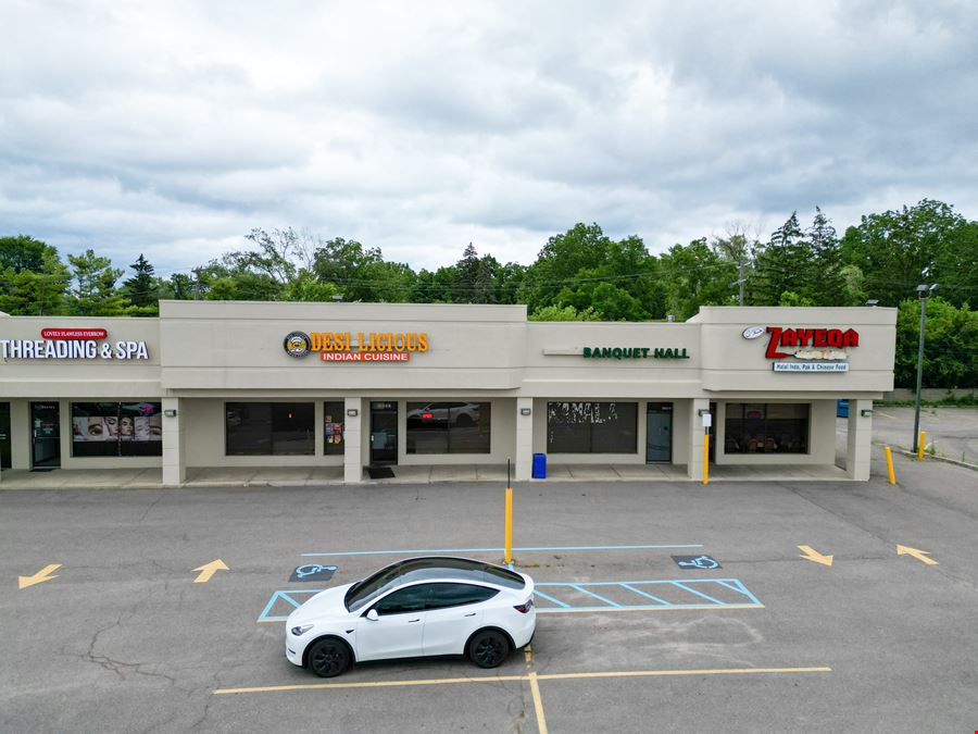 Orchard Lake Plaza