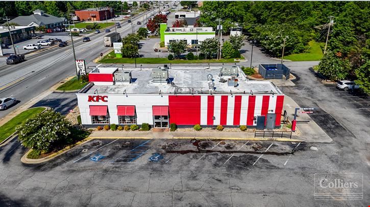 ±3,625-SF Restaurant with a Drive-Thru in Place and Direct Access to Highway 153