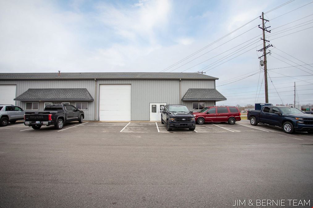 11322 E Lakewood Blvd