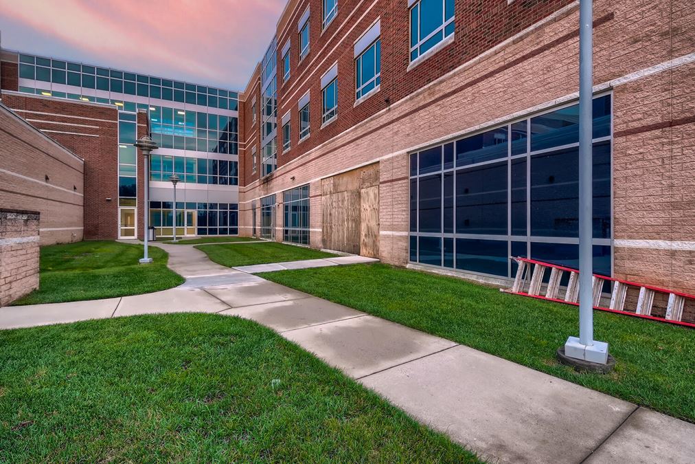 Huntersville Physicians Plaza