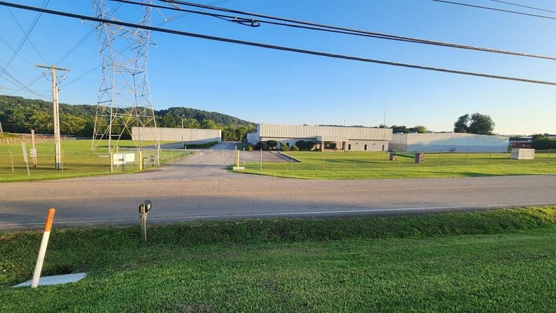 Preview of Industrial space for Rent at 2661 Byington Solway