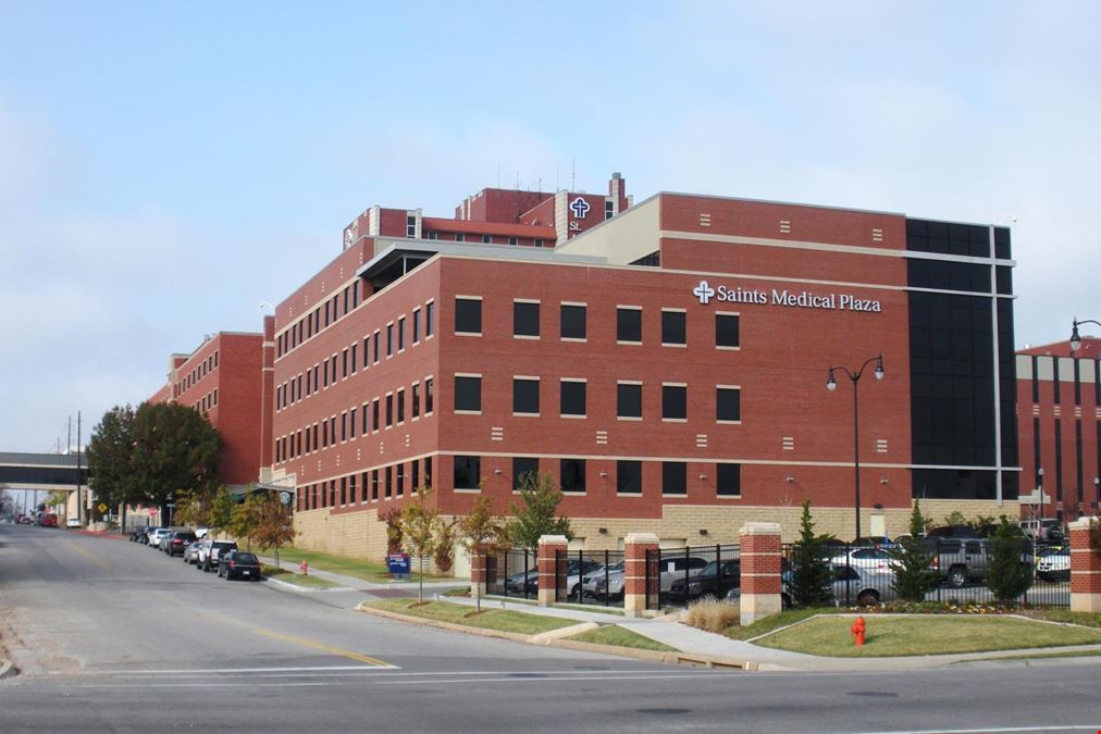 Saints Medical Plaza