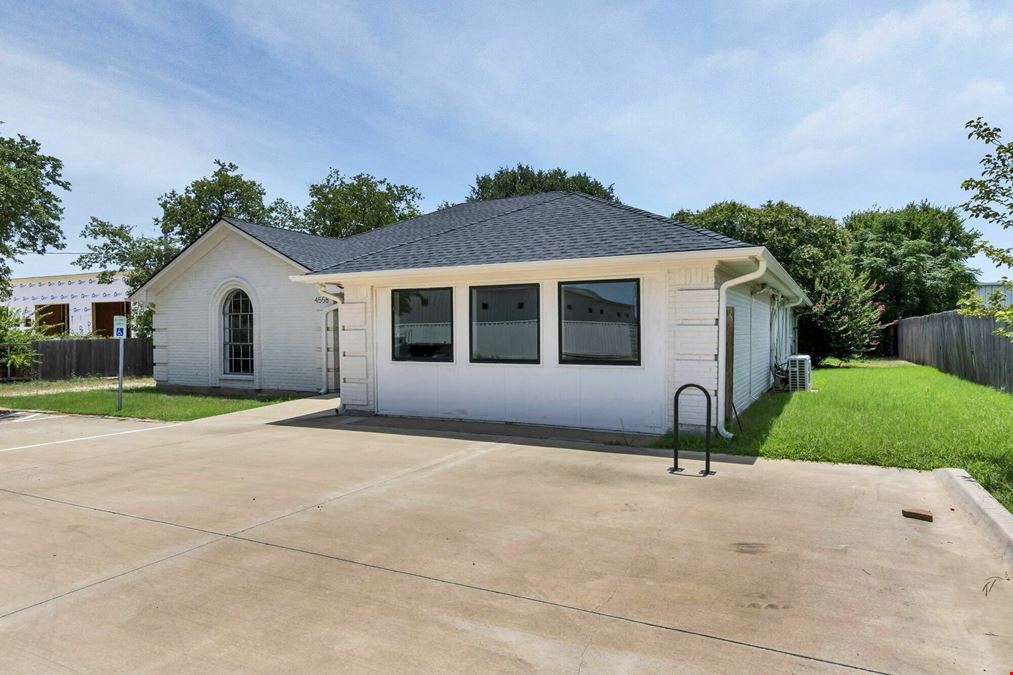 4558 Keller Hicks Rd