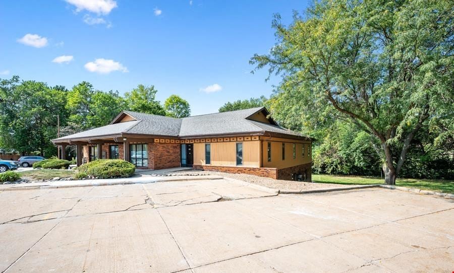 5113 N Executive Dr Suit 105 Microsuites