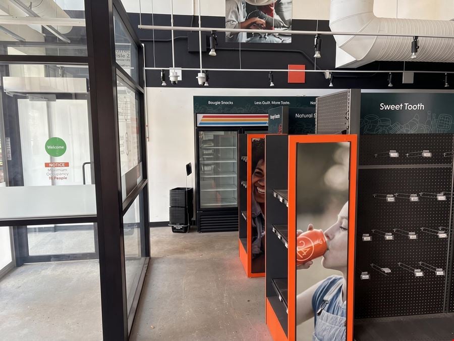 Icon II Tower Retail Space Opportunity